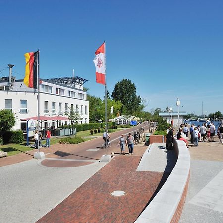 Hafenhotel Pommernyacht อึคเคอร์มึนเดอ ภายนอก รูปภาพ