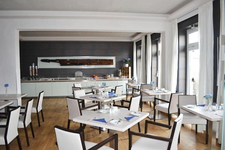 Hafenhotel Pommernyacht อึคเคอร์มึนเดอ ภายนอก รูปภาพ