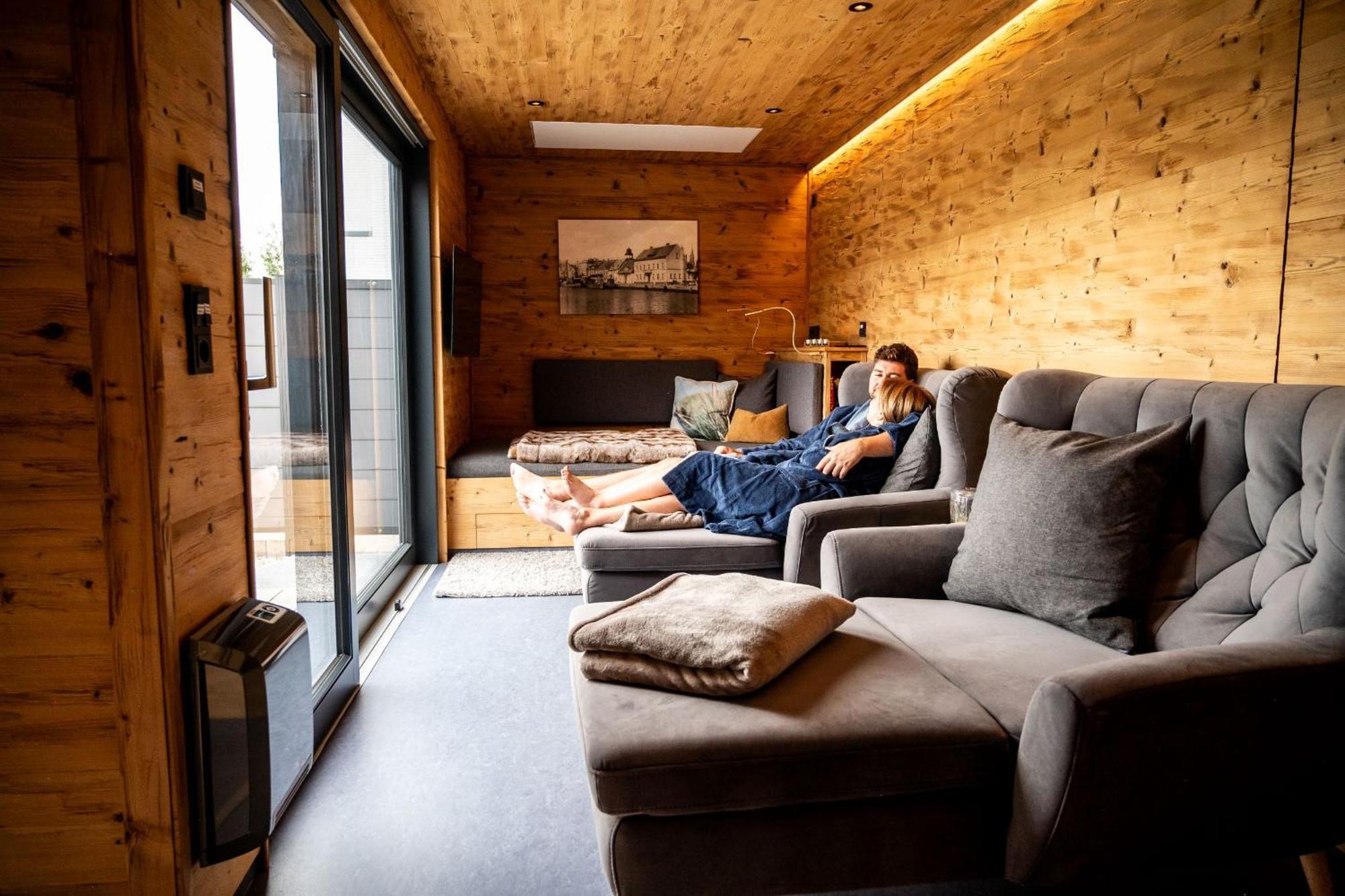 Hafenhotel Pommernyacht อึคเคอร์มึนเดอ ภายนอก รูปภาพ